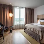 Quality Airport Vaernes 4*