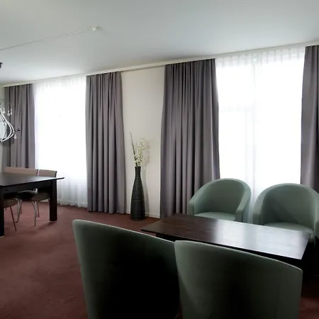 Quality Airport Vaernes 4*