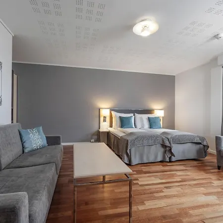 Quality Airport Vaernes Hotell 4*