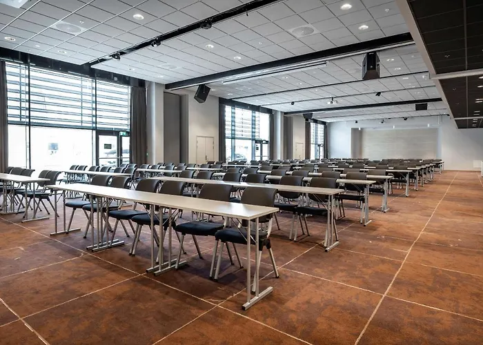 Quality Airport Vaernes Hotel 4*