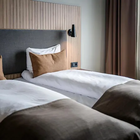 Quality Airport Vaernes Отель 4*